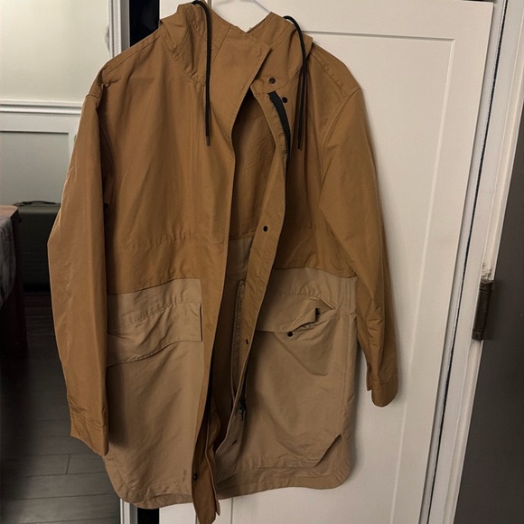 Everlane Jackets & Blazers - Everlane Two-Tone Hooded Trench Coat in Tan and Light Tan